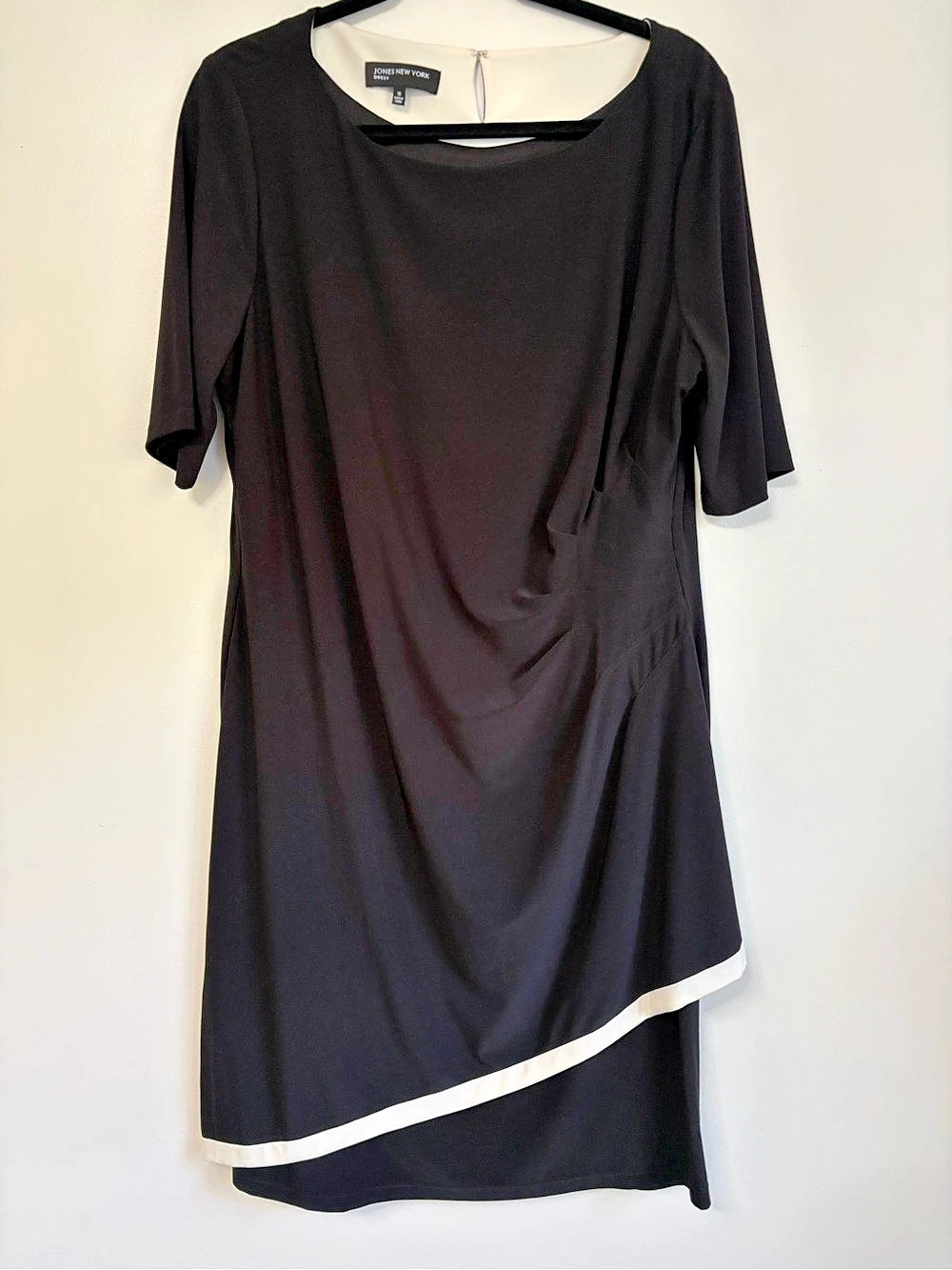 Jones New York Asymmetrical Half Sleeve Side Ruched Dress Black & Ivory Size 16
